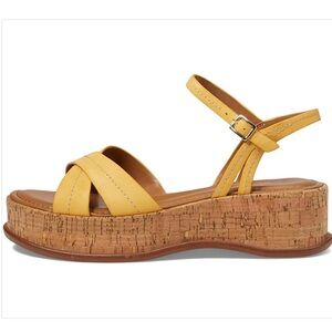 NATURALIZER Women's Rikki Ankle Straps Heeled Sandal